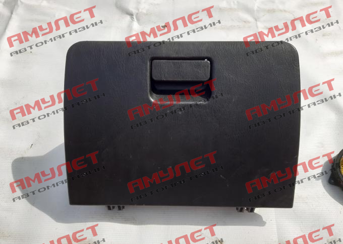 Бардачок черный (оригинал) Geely MK Cross 101800592000601